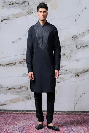 Black Kurta Set With Zari Texture Detailing