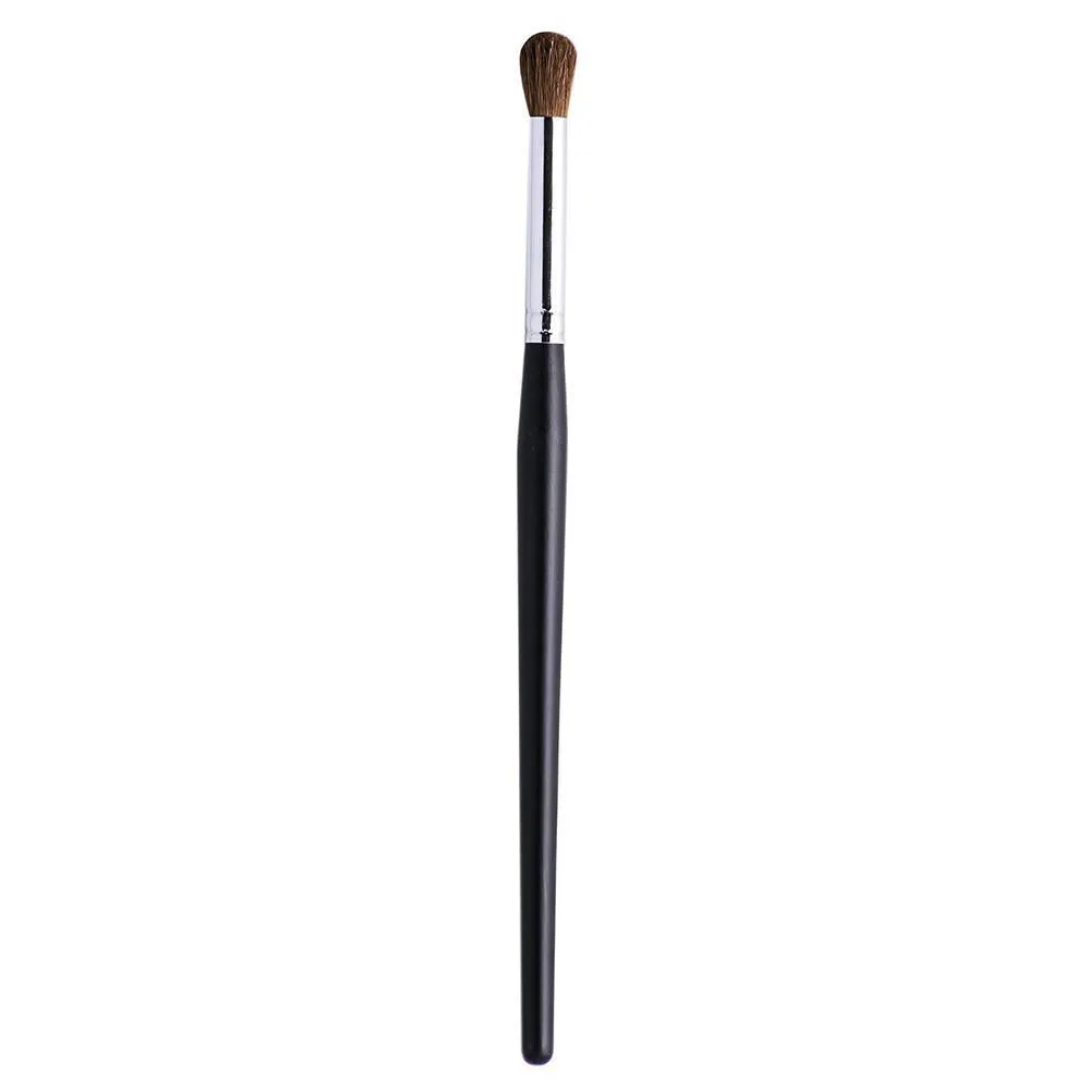 M332 Fluffy Crease Eyeshadow Brush