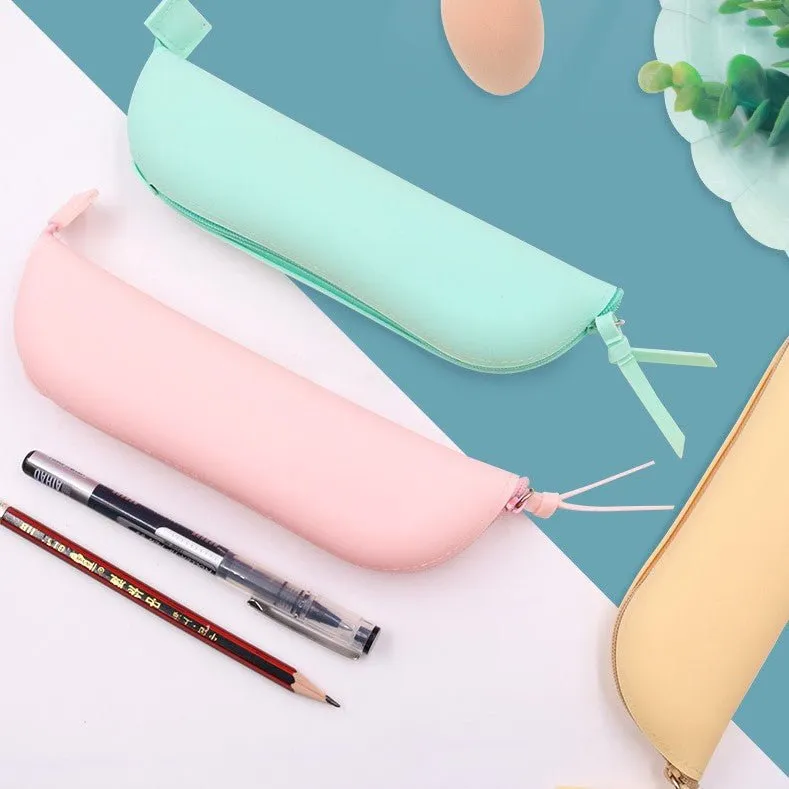 Sassy Silicone Makeup Brush Pouch